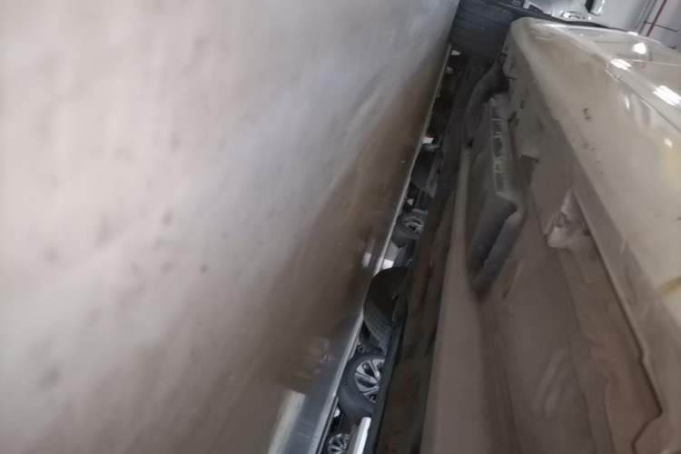 Used Toyota Camry 2015 2.0G Premier Edition Right Side Sill