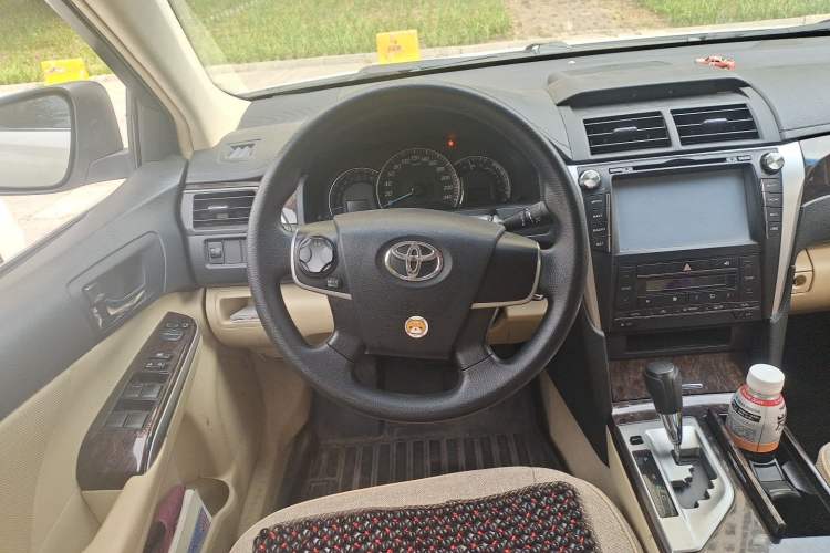 Used Toyota Camry 2015 2.0E Elite Edition Steering Wheel
