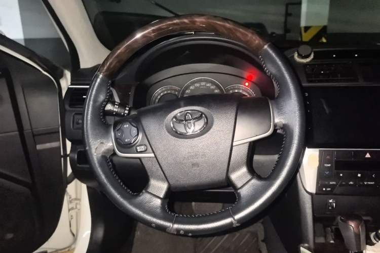 Used Toyota Camry 2015 2.0G Premier Edition Steering Wheel