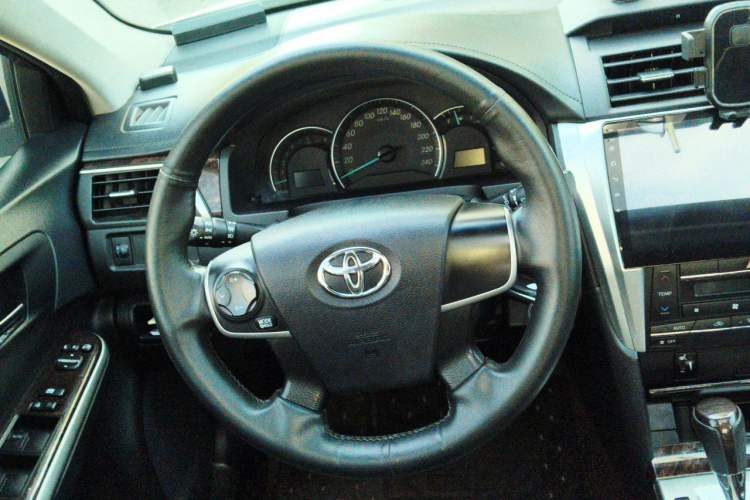 Used Toyota Camry 2015 2.0G Premier Edition Steering Wheel