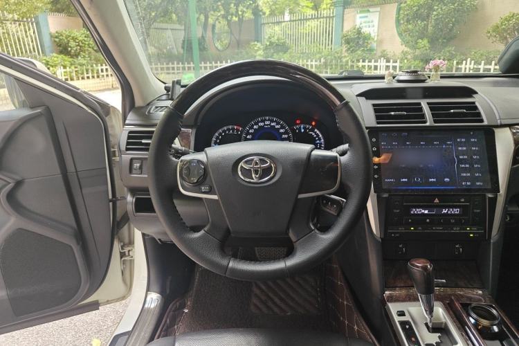 Used Toyota Camry 2015 2.0G Premier Edition Steering Wheel