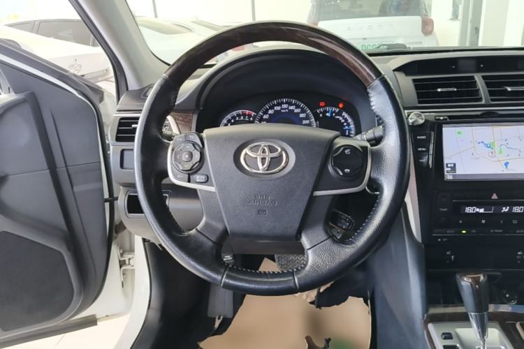 Used Toyota Camry 2015 2.5G Luxury Navigation Edition Steering Wheel