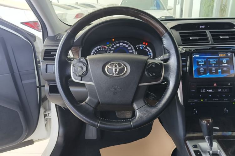 Used Toyota Camry 2015 2.5G Luxury Navigation Edition Steering Wheel