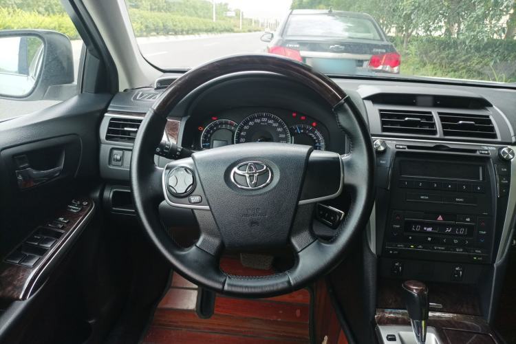 Used Toyota Camry 2015 2.0G Premier Edition Steering Wheel
