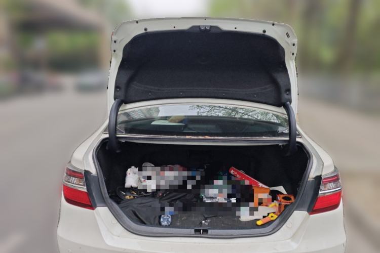 Used Toyota Camry 2015 2.0G Premier Edition Trunk