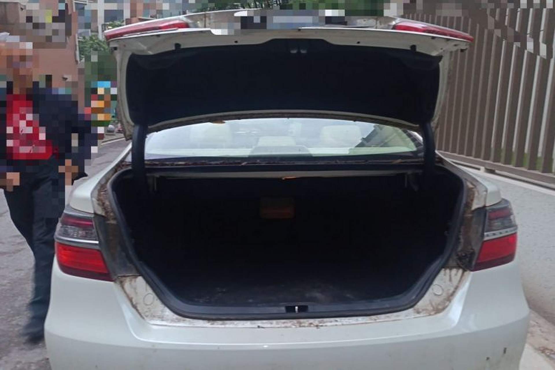 Used Toyota Camry 2015 2.0E Elite Edition Trunk