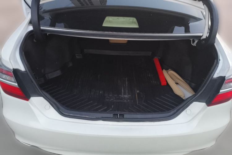 Used Toyota Camry 2015 2.0E Elite Edition Trunk