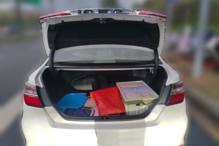 Used Toyota Camry 2015 Dual-Engine 2.5 HG Luxury Navigation Edition Trunk