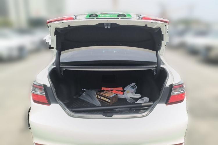 Used Toyota Camry 2015 2.0G Premier Edition Trunk