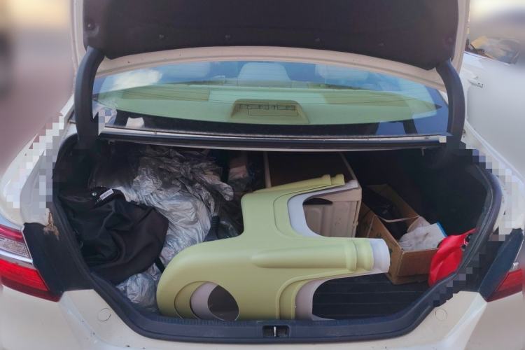Used Toyota Camry 2015 2.0E Elite Edition Trunk