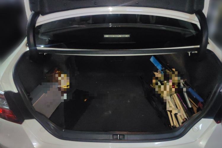 Used Toyota Camry 2015 2.0G Premier Edition Trunk