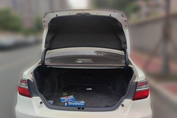 Used Toyota Camry 2015 2.0G Premier Edition Trunk