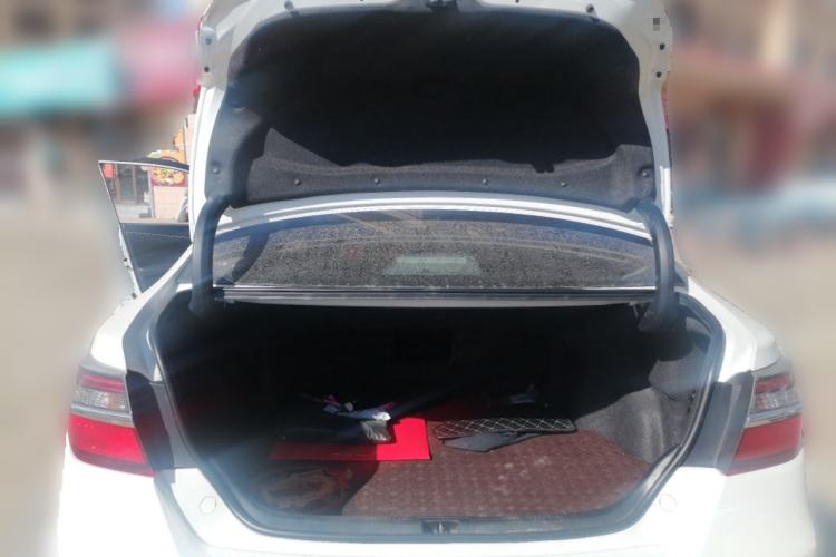 Used Toyota Camry 2015 2.0G Premier Edition Trunk