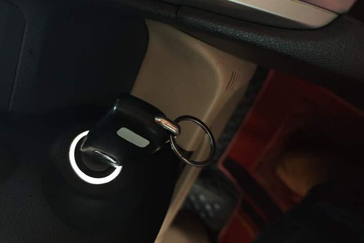 Used Toyota Camry 2015 2.0G Premier Edition Vehicle Key