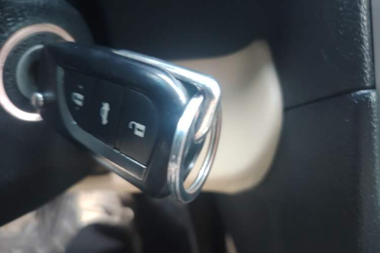 Used Toyota Camry 2015 2.0G Premier Edition Vehicle Key