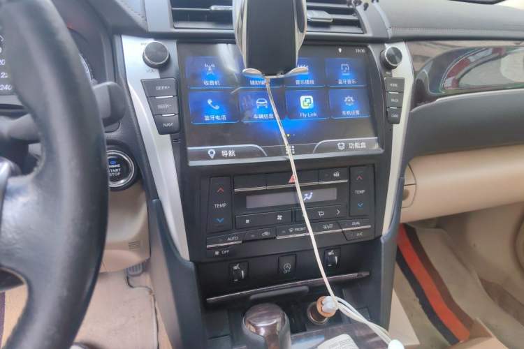 Used Toyota Camry 2016 2.0G 10th Anniversary Leading Edition Audio And AC Panel