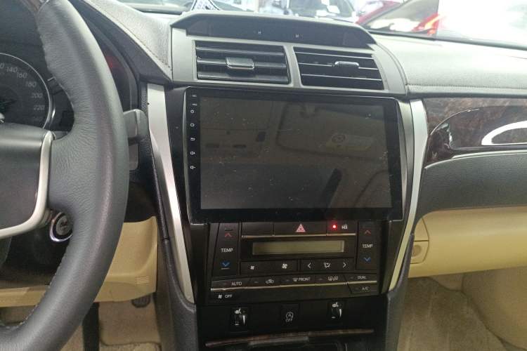 Used Toyota Camry 2016 2.0G 10th Anniversary Leading Edition Audio And AC Panel