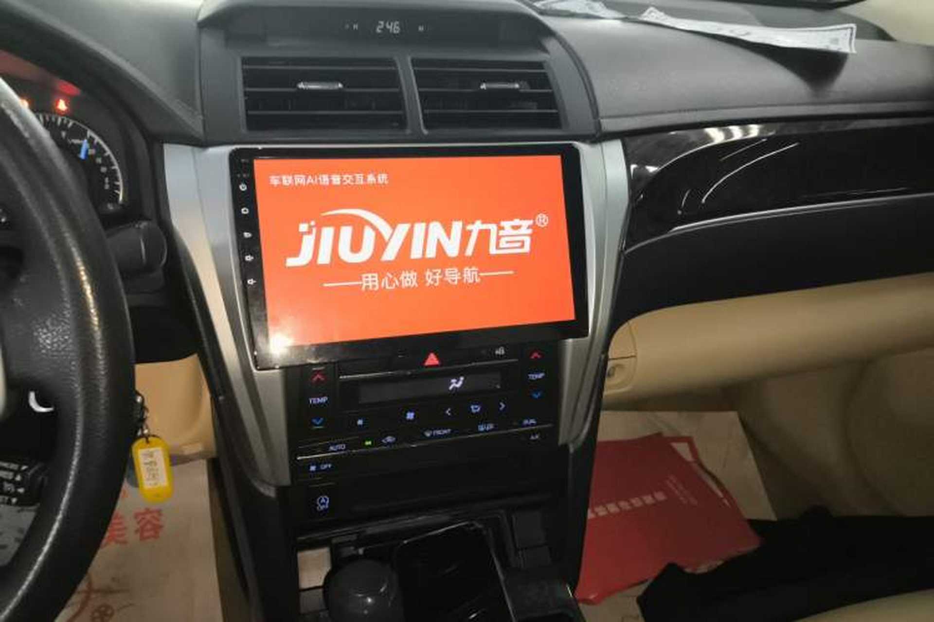 Used Toyota Camry 2016 2.0E 10th Anniversary Elite Edition Audio And AC Panel