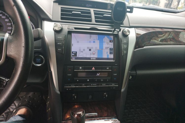 Used Toyota Camry 2016 2.5G 10th Anniversary Deluxe Navigation Edition Audio And AC Panel