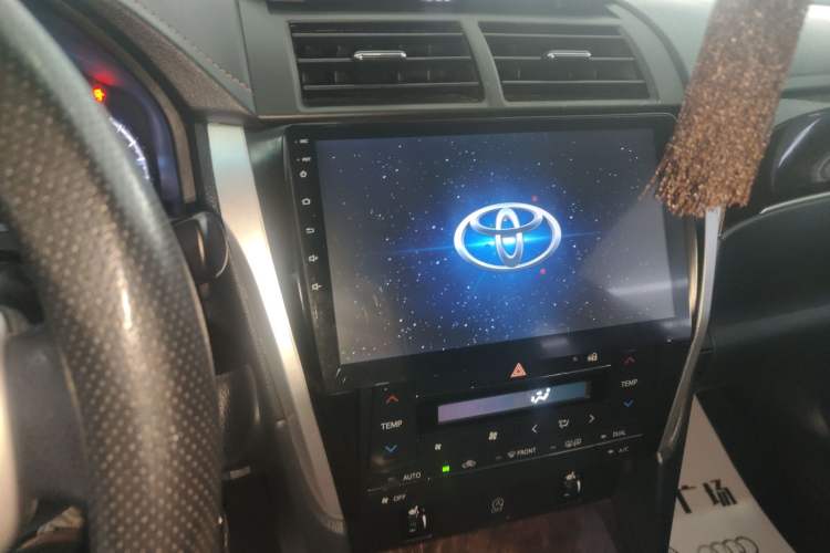 Used Toyota Camry 2016 2.0G 10th Anniversary Leading Edition Audio And AC Panel