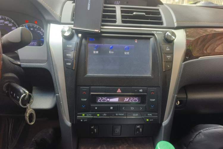 Used Toyota Camry 2016 2.0G 10th Anniversary Leading Edition Audio And AC Panel