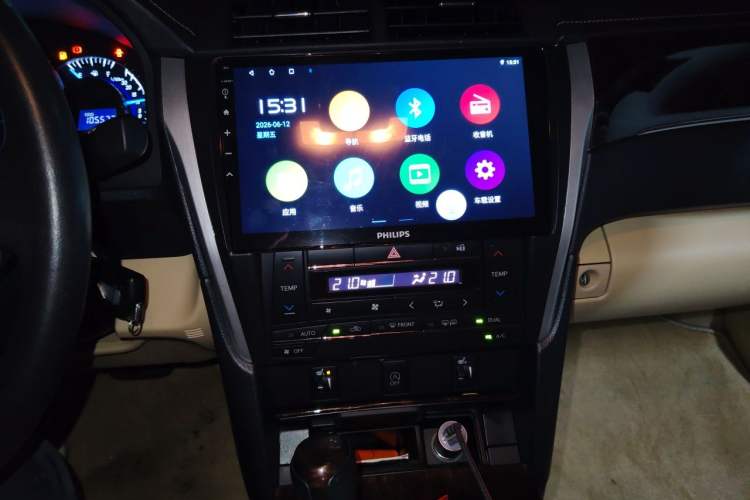 Used Toyota Camry 2016 2.0G 10th Anniversary Leading Edition Audio And AC Panel