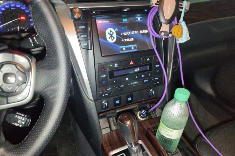 Used Toyota Camry 2016 Dual-Engine 2.5 HG 10th Anniversary Deluxe Navigation Edition Audio And AC Panel