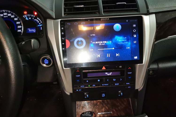 Used Toyota Camry 2016 2.0G 10th Anniversary Leading Edition Audio And AC Panel