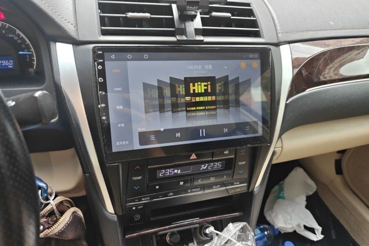 Used Toyota Camry 2016 2.0E 10th Anniversary Elite Edition Audio And AC Panel