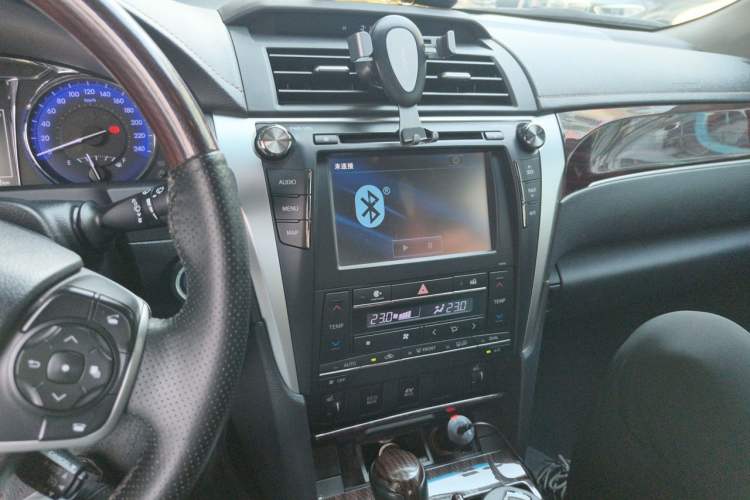 Used Toyota Camry 2016 Dual-Engine 2.5 HG 10th Anniversary Deluxe Navigation Edition Audio And AC Panel