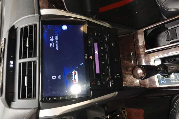 Used Toyota Camry 2016 2.0G 10th Anniversary Leading Edition Audio And AC Panel