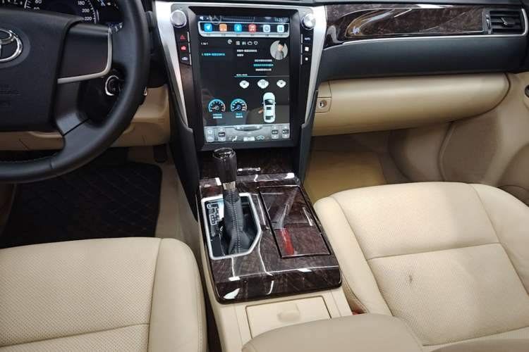 Used Toyota Camry 2016 2.0G 10th Anniversary Leading Edition Audio And AC Panel