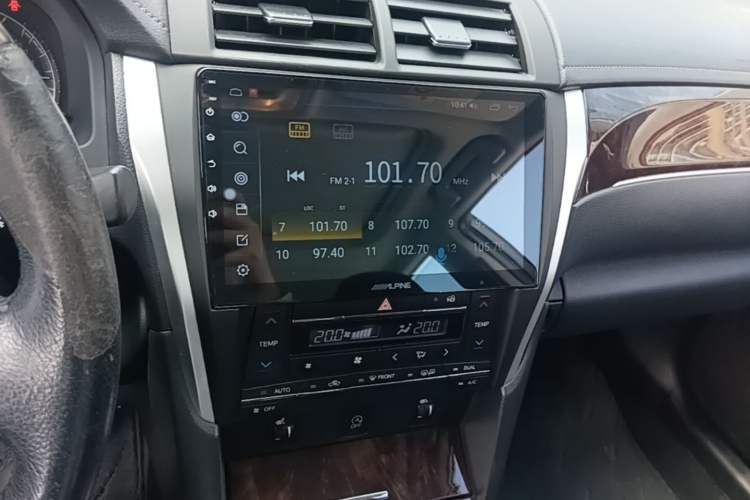 Used Toyota Camry 2016 2.0G 10th Anniversary Leading Edition Audio And AC Panel