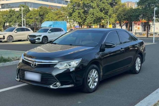 Toyota Camry 2016 2.0G 10th Anniversary Leading Edition usado