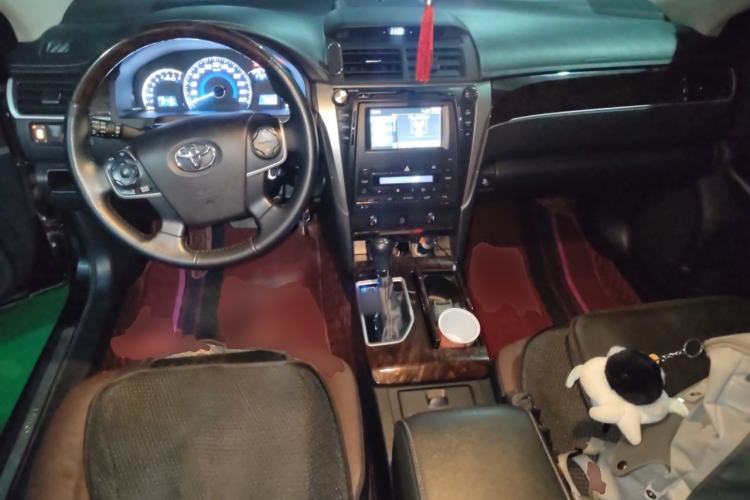 Used Toyota Camry 2016 2.0G 10th Anniversary Luxury Edition Center Console