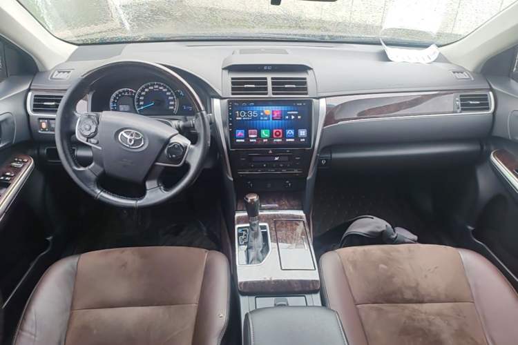 Used Toyota Camry 2016 2.0G 10th Anniversary Luxury Edition Center Console