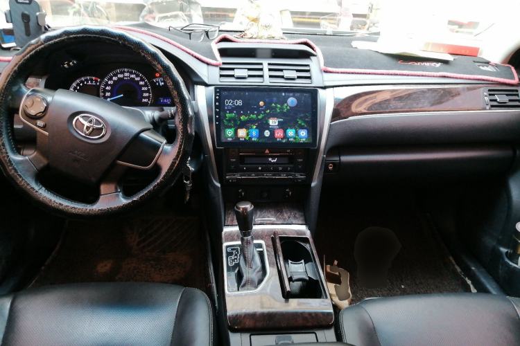Used Toyota Camry 2016 2.0G 10th Anniversary Leading Edition Center Console