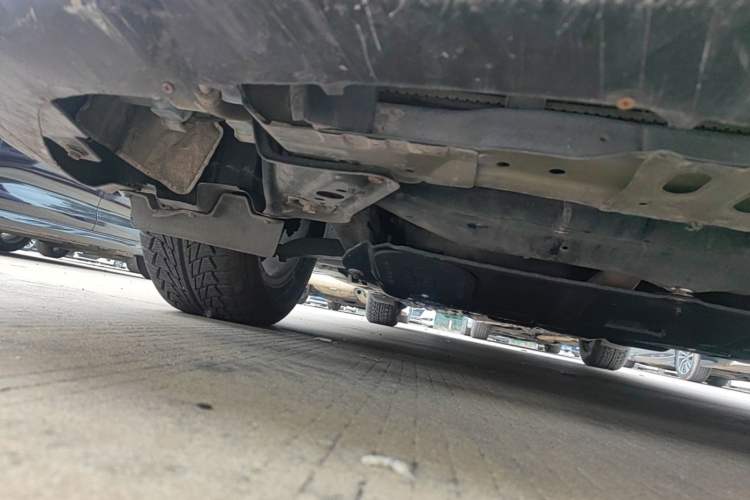 Used Toyota Camry 2016 2.0E 10th Anniversary Elite Edition Chassis Front Right