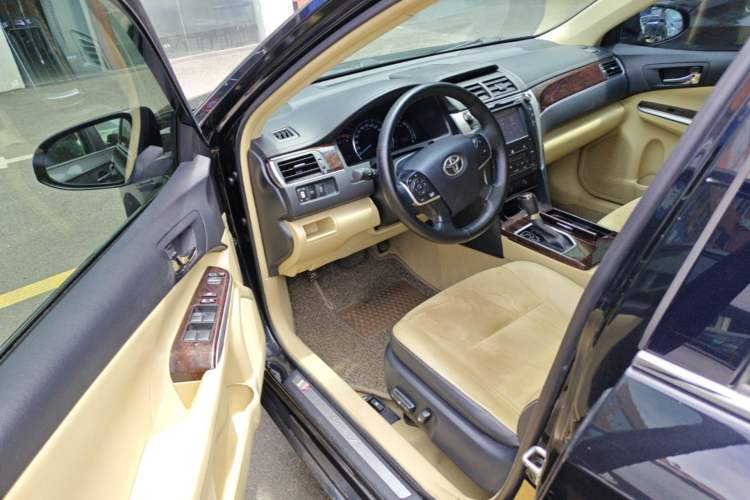 Used Toyota Camry 2016 2.5G 10th Anniversary Deluxe Navigation Edition Driver Seat