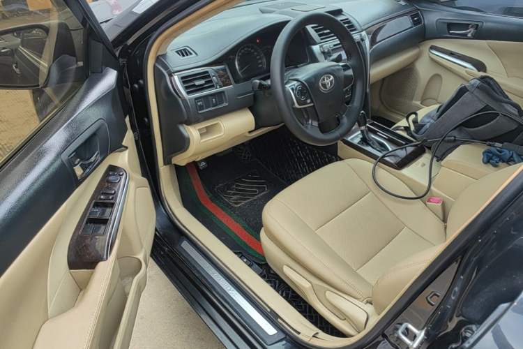 Used Toyota Camry 2016 2.0E 10th Anniversary Elite Edition Driver Seat