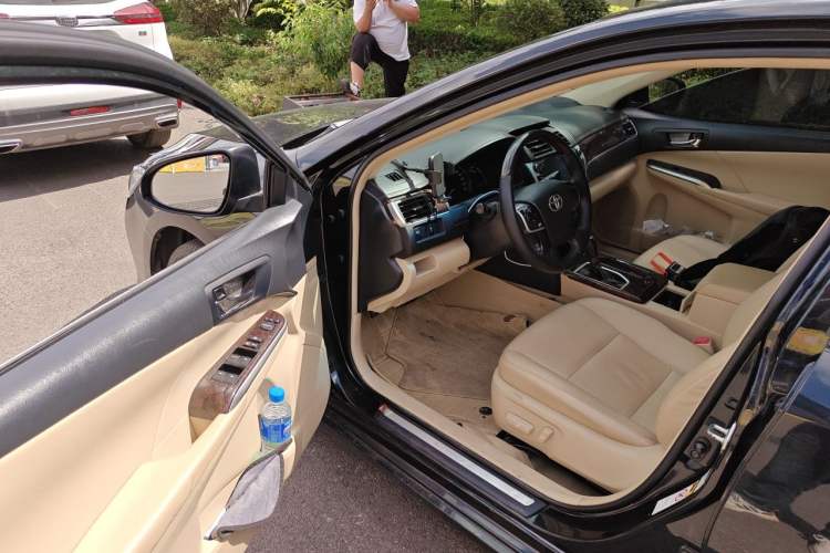 Used Toyota Camry 2016 2.0G 10th Anniversary Leading Edition Driver Seat
