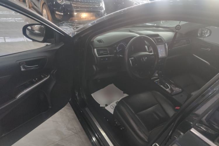Used Toyota Camry 2016 2.0G 10th Anniversary Leading Edition Driver Seat