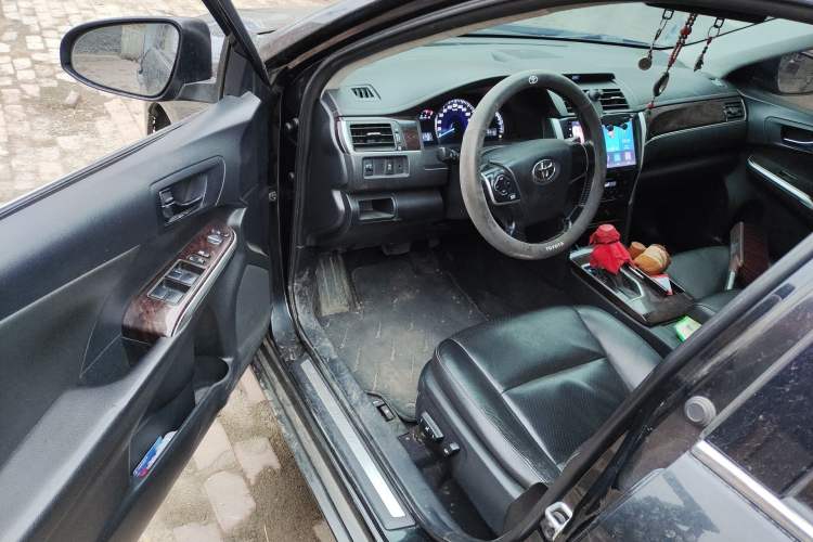 Used Toyota Camry 2016 2.0G 10th Anniversary Leading Edition Driver Seat