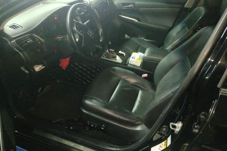 Used Toyota Camry 2016 2.0G 10th Anniversary Leading Edition Driver Seat