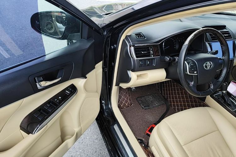 Used Toyota Camry 2016 2.0G 10th Anniversary Leading Edition Driver Seat