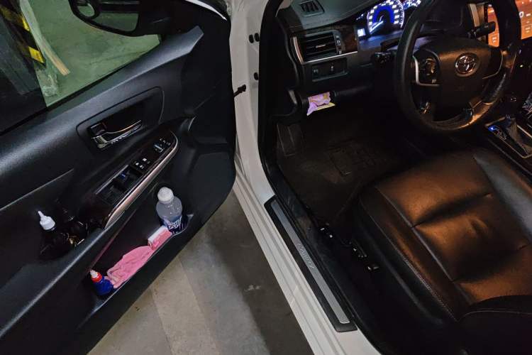 Used Toyota Camry 2016 2.0G 10th Anniversary Leading Edition Driver Seat
