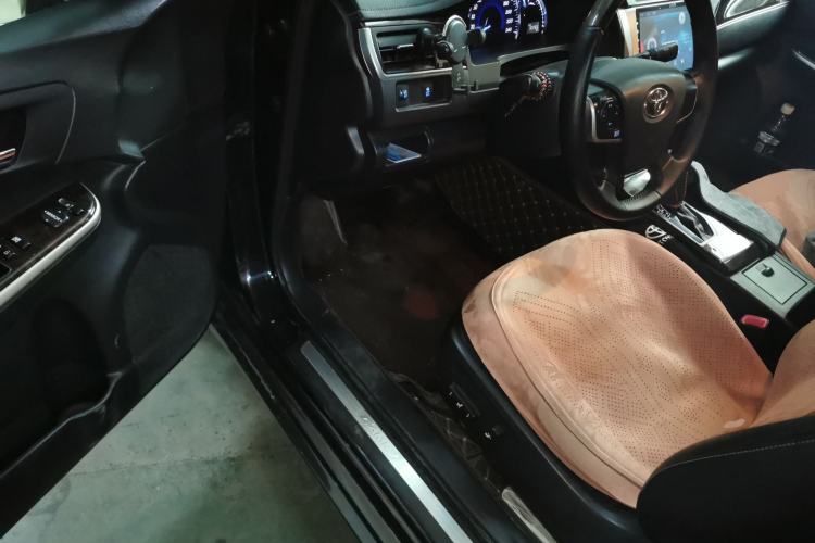 Used Toyota Camry 2016 2.0G 10th Anniversary Leading Edition Driver Seat