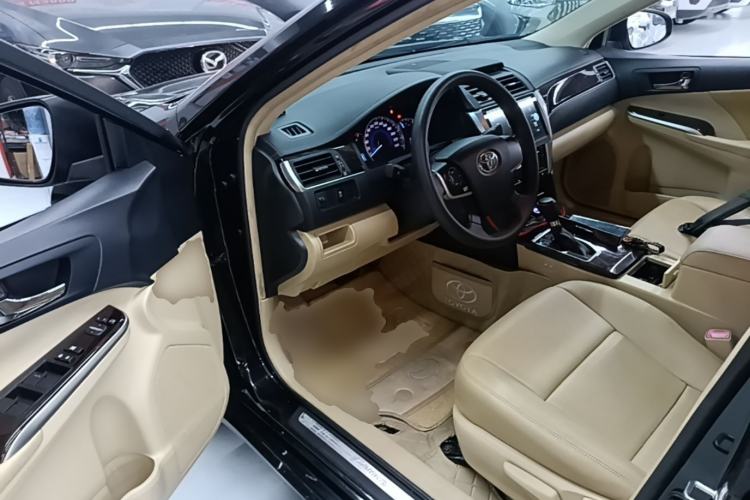 Used Toyota Camry 2016 2.0E 10th Anniversary Elite Edition Driver Seat