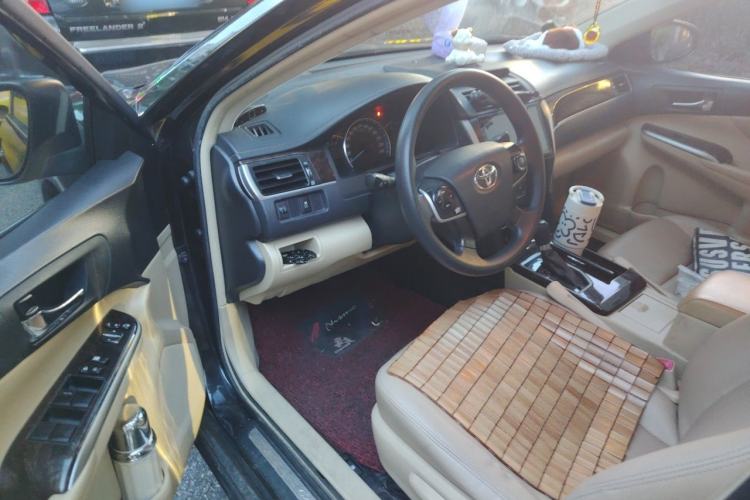 Used Toyota Camry 2016 2.0E 10th Anniversary Elite Edition Driver Seat
