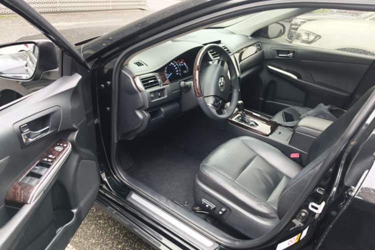 Used Toyota Camry 2016 2.0G 10th Anniversary Leading Edition Driver Seat